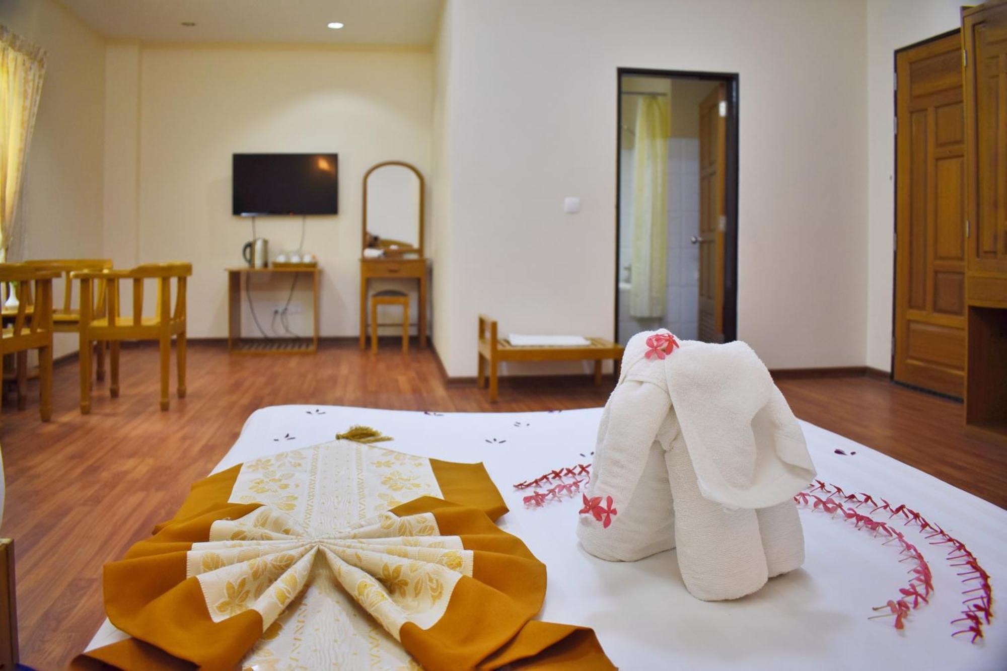 Shwe Poe Eain Hotel New Bagan Εξωτερικό φωτογραφία